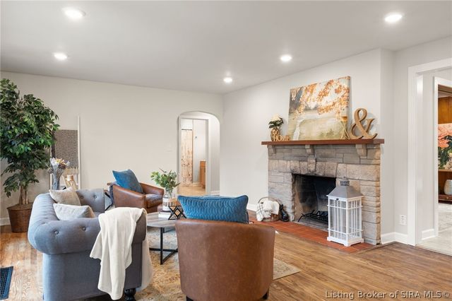 3884 Paoli Pike, Floyds Knobs, IN 47119