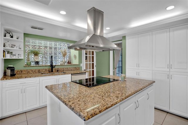 1367 CAMPBELL STREET, Orlando, FL 32806