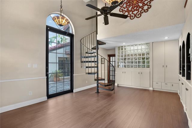 1367 CAMPBELL STREET, Orlando, FL 32806
