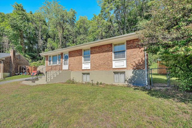 4656 Trevino CIR NE, Roanoke, VA 24019