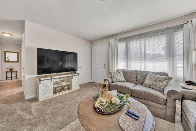 4656 Trevino CIR NE, Roanoke, VA 24019