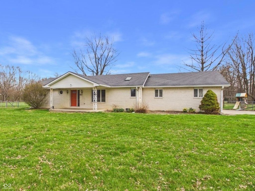 1430 S 300 E, Anderson, IN 46017