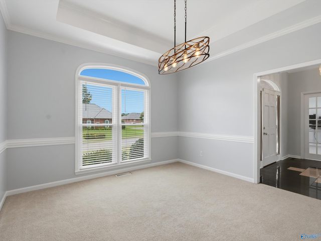 275 Natchez Trail, Huntsville, AL 35806