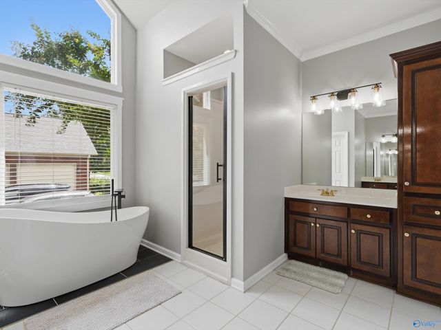 275 Natchez Trail, Huntsville, AL 35806