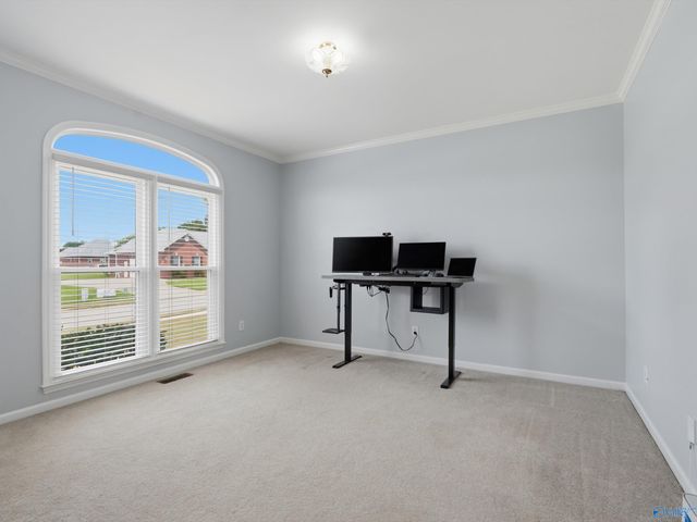 275 Natchez Trail, Huntsville, AL 35806