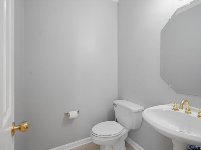 275 Natchez Trail, Huntsville, AL 35806
