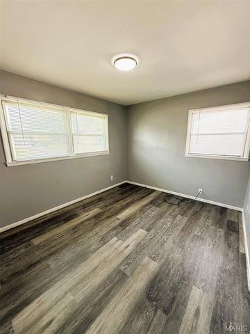 323 Shepley Drive, Unincorporated, MO 63137
