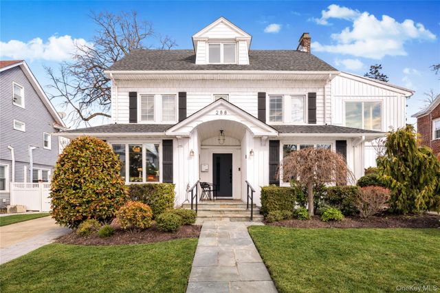 288 Leroy Avenue, Cedarhurst, NY 11516