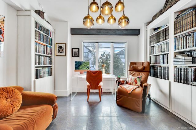 288 Leroy Avenue, Cedarhurst, NY 11516