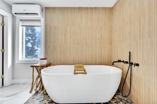 288 Leroy Avenue, Cedarhurst, NY 11516