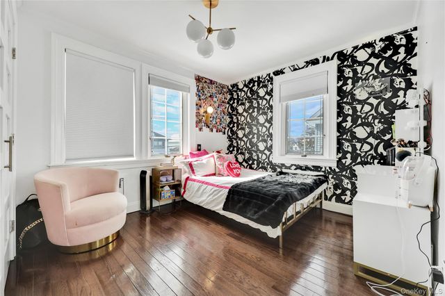 288 Leroy Avenue, Cedarhurst, NY 11516