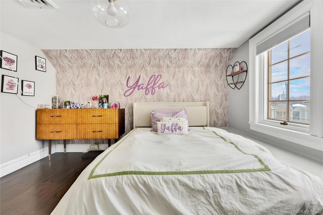 288 Leroy Avenue, Cedarhurst, NY 11516