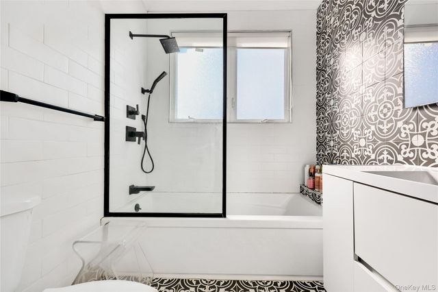 288 Leroy Avenue, Cedarhurst, NY 11516