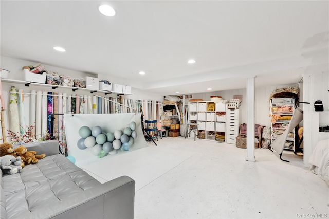 288 Leroy Avenue, Cedarhurst, NY 11516