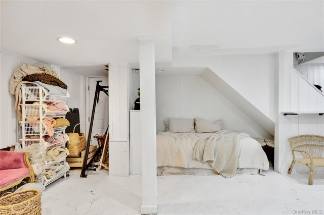 288 Leroy Avenue, Cedarhurst, NY 11516