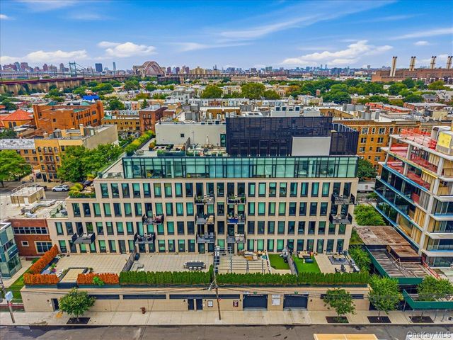 2121 31st Street 2C, Astoria, NY 11105