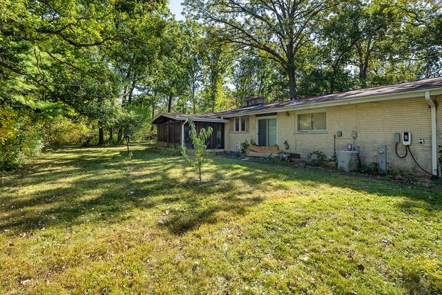 1397 Kenilwood Court, Riverwoods, IL 60015