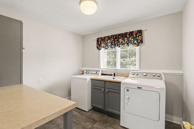 7633 N 26th Street, Richland Twp, MI 49004