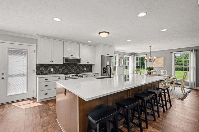 7633 N 26th Street, Richland Twp, MI 49004