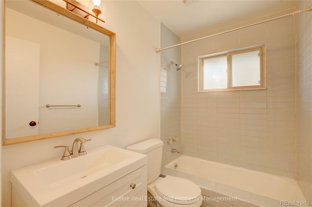 6900 Larsh Drive, Denver, CO 80221