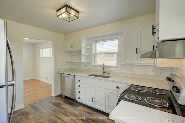 6900 Larsh Drive, Denver, CO 80221