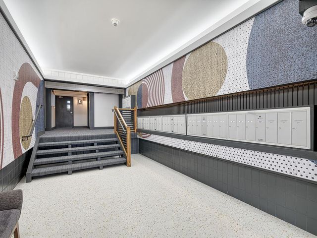 334 Cherokee Avenue 201, Saint Paul, MN 55107