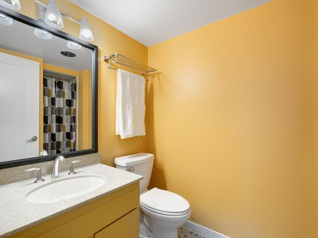 334 Cherokee Avenue 201, Saint Paul, MN 55107