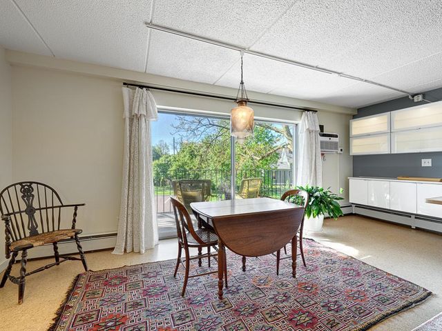 334 Cherokee Avenue 201, Saint Paul, MN 55107