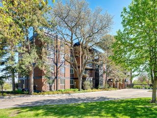 334 Cherokee Avenue 201, Saint Paul, MN 55107