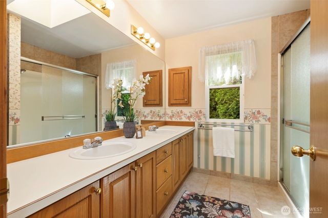 20769 Staffordshire Lane NW, Poulsbo, WA 98370