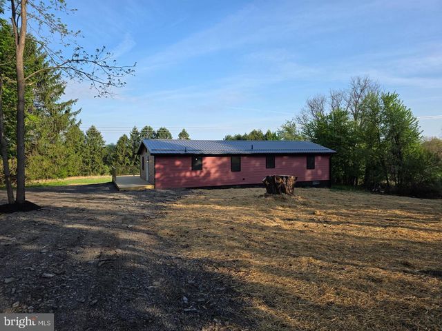 5 DENSE OAK LN, Berkeley Springs, WV 25411
