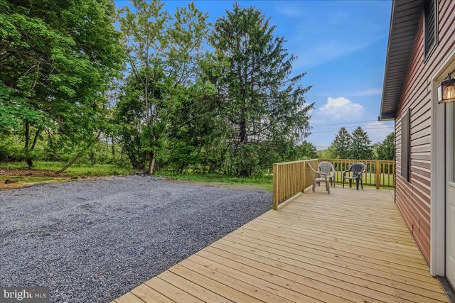 5 DENSE OAK LN, Berkeley Springs, WV 25411