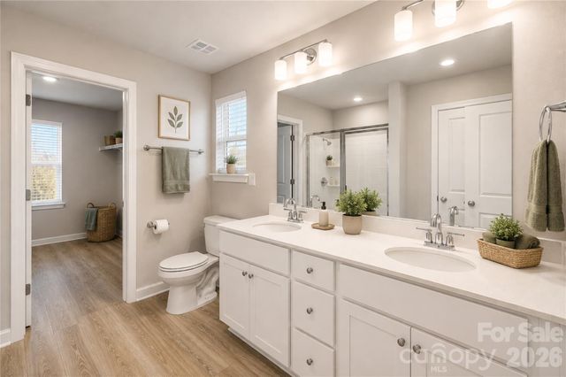 8925 Sawyer Run Court, Charlotte, NC 28215