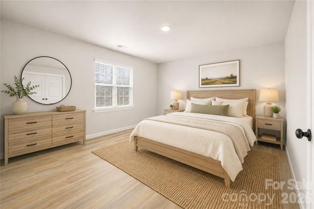 8925 Sawyer Run Court, Charlotte, NC 28215