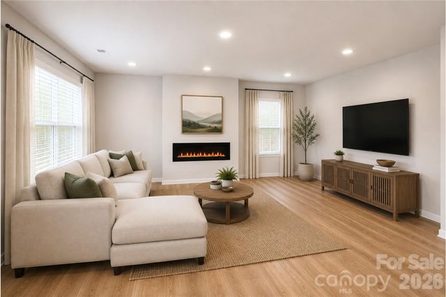 8925 Sawyer Run Court, Charlotte, NC 28215