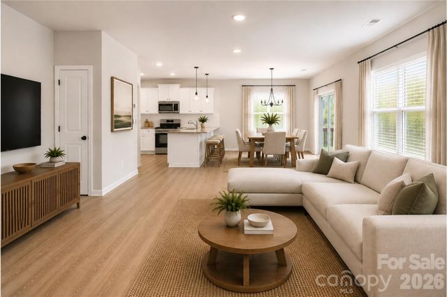 8925 Sawyer Run Court, Charlotte, NC 28215