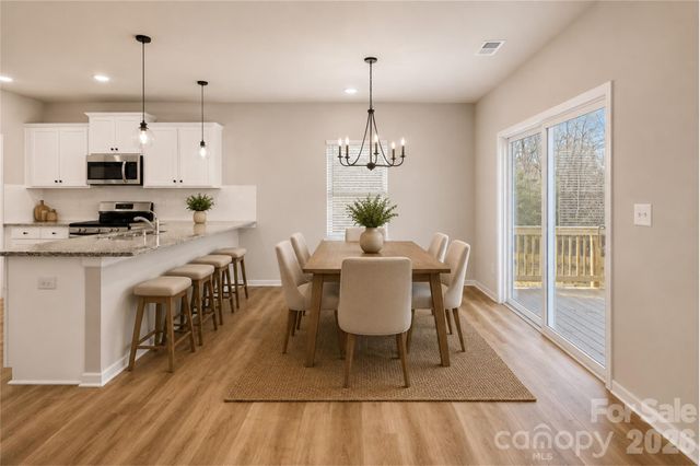 8925 Sawyer Run Court, Charlotte, NC 28215