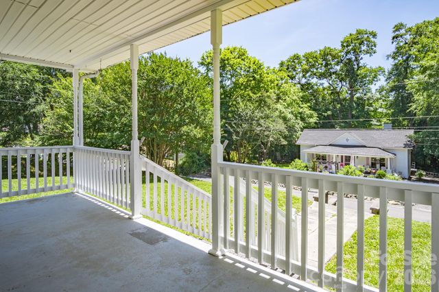 638 W MAIN Extension, Lincolnton, NC 28092