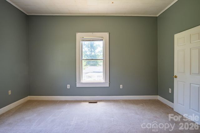 638 W MAIN Extension, Lincolnton, NC 28092