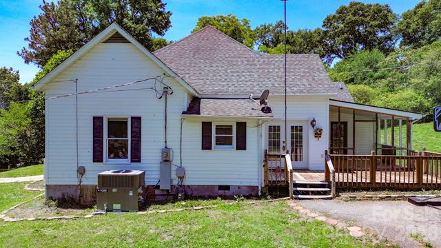 638 W MAIN Extension, Lincolnton, NC 28092