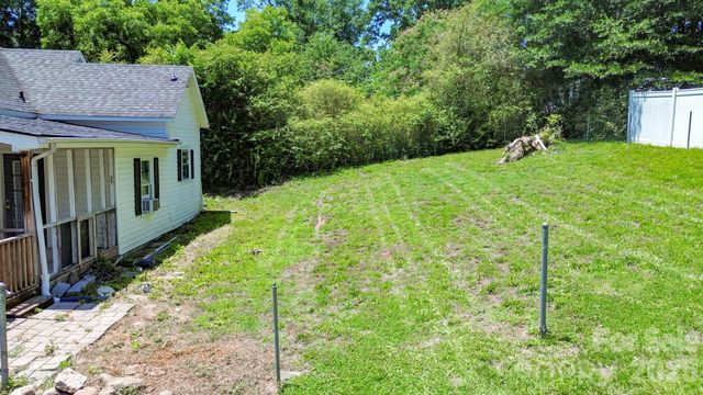 638 W MAIN Extension, Lincolnton, NC 28092