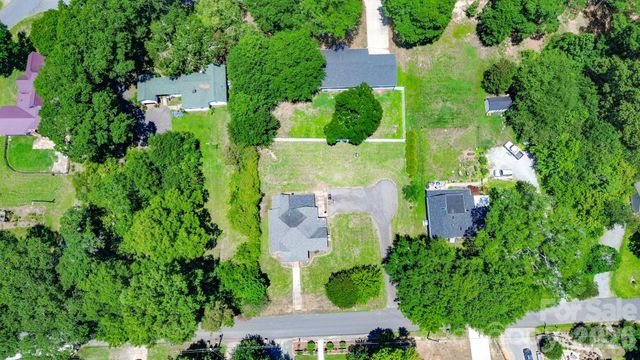 638 W MAIN Extension, Lincolnton, NC 28092