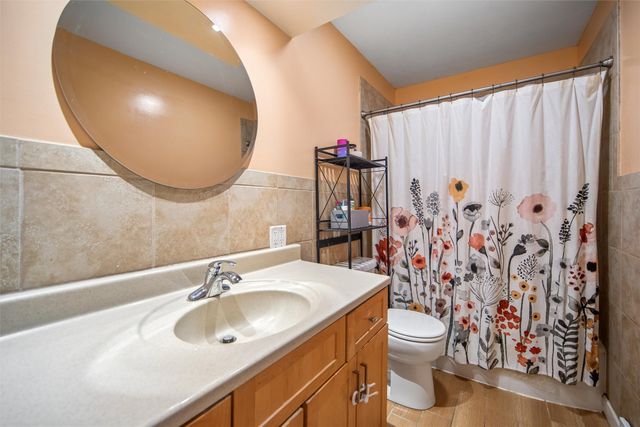 6111 Forest Avenue, Des Moines, IA 50311