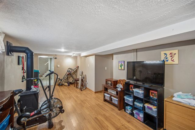 6111 Forest Avenue, Des Moines, IA 50311