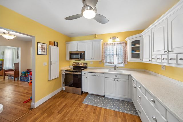 6111 Forest Avenue, Des Moines, IA 50311