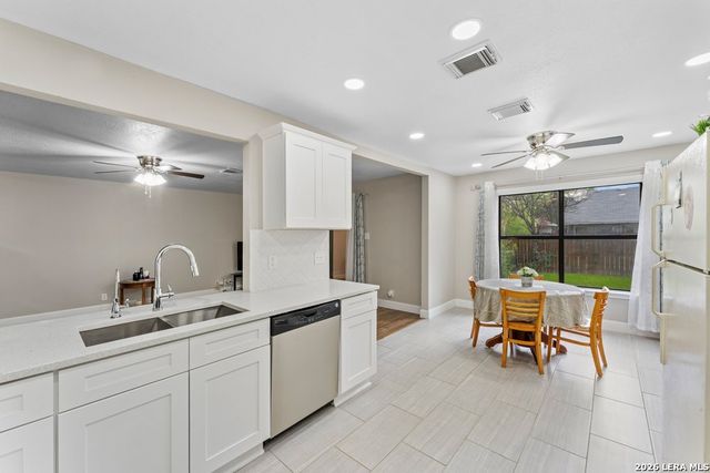 9238 Bowen Dr, San Antonio, TX 78250