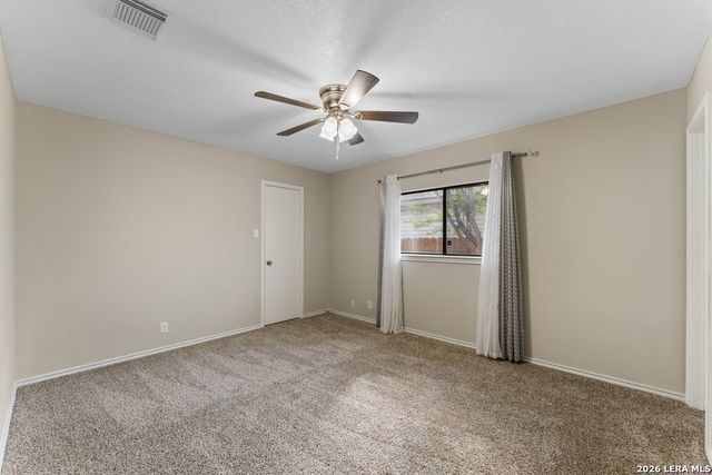 9238 Bowen Dr, San Antonio, TX 78250