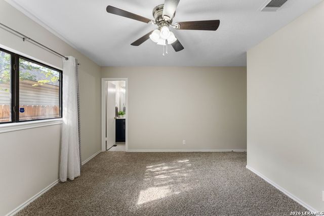 9238 Bowen Dr, San Antonio, TX 78250