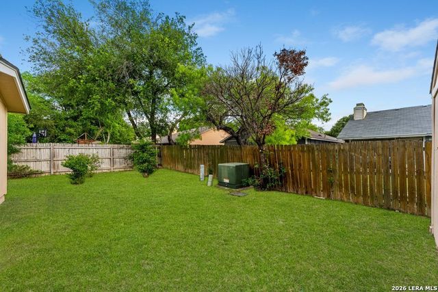 9238 Bowen Dr, San Antonio, TX 78250