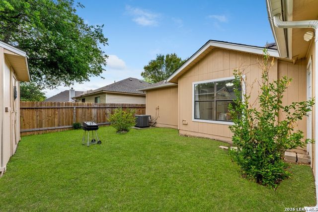 9238 Bowen Dr, San Antonio, TX 78250